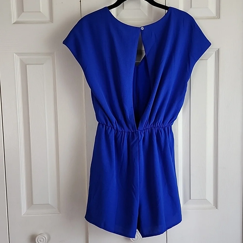 She & Sky Blue Romper with Keyhole - Picture 3 of 5
